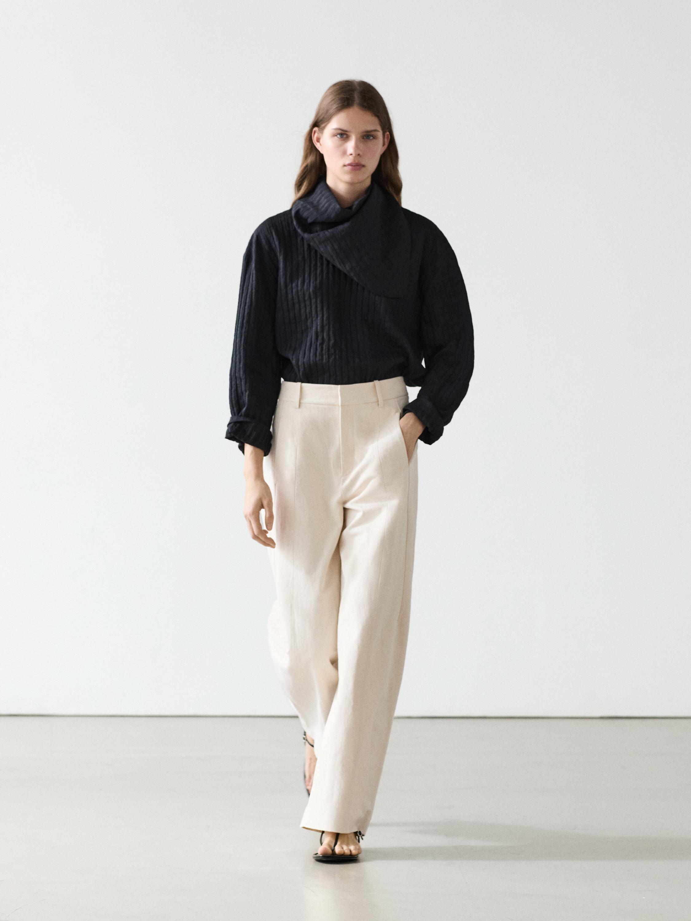 Linen and cotton barrel fit trousers